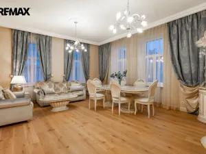 Pronájem bytu 3+1, Karlovy Vary, Dr. Davida Bechera, 130 m2