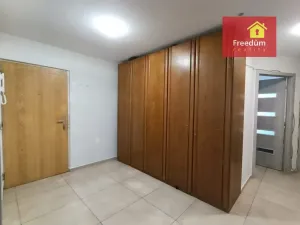 Prodej bytu 3+1, Teplice - Trnovany, Antonína Sochora, 71 m2