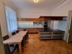 Prodej bytu 3+1, Praha - Nové Město, Jungmannovo náměstí, 129 m2