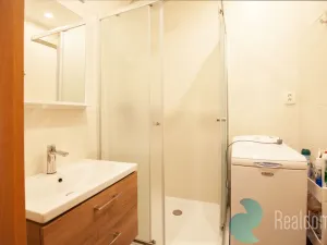 Prodej bytu 3+kk, Praha, Pomořanská, 69 m2