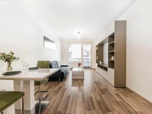 Pronájem bytu 2+kk, Praha - Strašnice, Zvěřinova, 60 m2