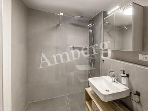 Pronájem bytu 1+kk, Praha - Karlín, Křižíkova, 34 m2