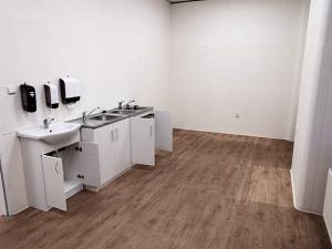 Pronájem obchodního prostoru, Brno - Brno-město, 128 m2