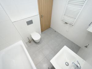 Pronájem bytu 1+kk, Praha - Liboc, Evropská, 56 m2