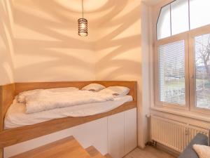 Pronájem bytu 1+kk, Ústí nad Labem - Střekov, Žukovova, 32 m2