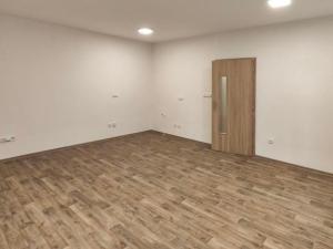 Pronájem kanceláře, Mladá Boleslav, Husova, 74 m2