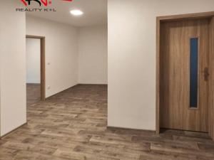 Pronájem kanceláře, Mladá Boleslav, Husova, 74 m2