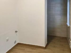 Pronájem kanceláře, Mladá Boleslav, Husova, 74 m2