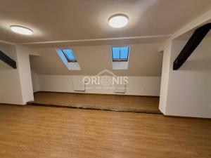 Pronájem bytu 2+kk, Kadaň, Mírové náměstí, 100 m2