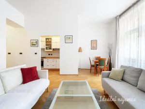 Pronájem bytu 2+1, Praha - Staré Město, Týnská ulička, 71 m2