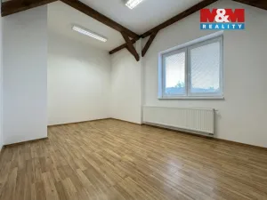 Pronájem kanceláře, Bechyně, Písecká, 251 m2