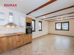 Pronájem bytu 3+kk, Praha - Lipence, K Vlásence, 138 m2