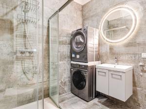 Prodej bytu 3+kk, Praha - Smíchov, Grafická, 69 m2