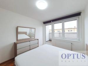 Pronájem bytu 3+kk, Praha - Libeň, U svobodárny, 80 m2