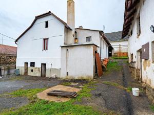 Prodej rodinného domu, Buš, 372 m2