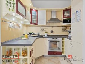 Prodej bytu 3+kk, Praha - Záběhlice, Mikanova, 95 m2