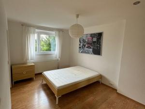 Pronájem bytu 3+1, Pardubice, Štrossova, 79 m2