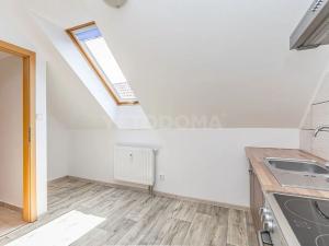 Pronájem bytu 2+kk, Blovice, Americká, 36 m2