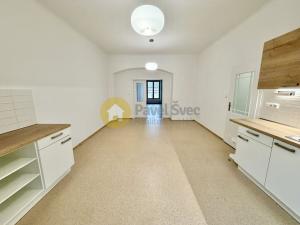 Pronájem bytu 2+kk, Strakonice - Strakonice I, Velké náměstí, 60 m2