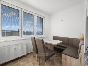 Prodej bytu 1+1, České Velenice, Sídliště na Sadech, 43 m2