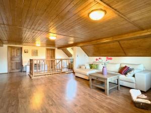 Prodej rodinného domu, Horní Police - Podlesí, 239 m2