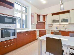 Pronájem bytu 3+1, Olomouc, Legionářská, 104 m2