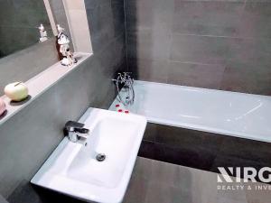 Pronájem bytu 1+kk, Praha - Strašnice, Zvěřinova, 39 m2