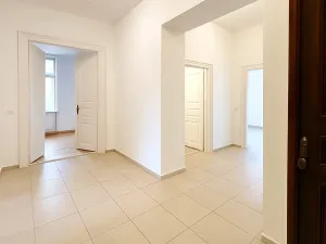 Pronájem bytu 3+1, Praha, 145 m2