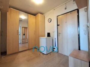 Pronájem bytu 2+kk, Praha - Černý Most, Bryksova, 39 m2