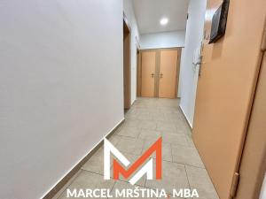 Pronájem bytu 2+1, Náchod, Husovo náměstí, 74 m2