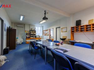 Prodej výrobních prostor, Karlovy Vary - Rybáře, Sokolovská, 1766 m2