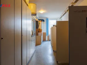 Prodej výrobních prostor, Karlovy Vary - Rybáře, Sokolovská, 1766 m2