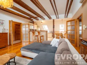 Prodej rodinného domu, Praha - Lipence, Josefa Houdka, 958 m2