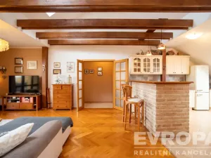 Prodej rodinného domu, Praha - Lipence, Josefa Houdka, 958 m2