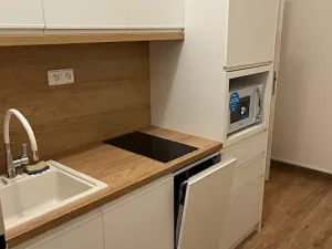 Pronájem kanceláře, Praha - Žižkov, Tovačovského, 58 m2