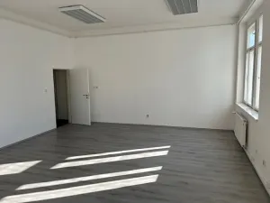 Pronájem kanceláře, Praha - Žižkov, Tovačovského, 86 m2