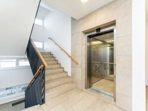 Prodej bytu 3+kk, Praha - Hlubočepy, Schránilova, 68 m2