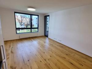 Pronájem bytu 2+kk, Praha - Nusle, Mužíkova, 52 m2