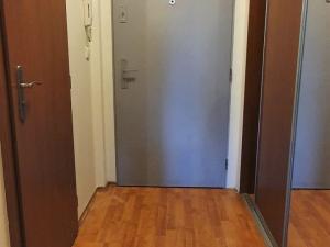 Pronájem bytu 1+kk, Praha, Na Slatince, 36 m2