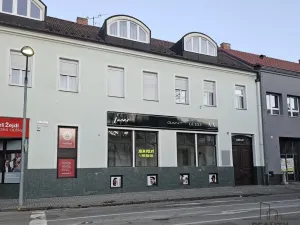 Pronájem obchodního prostoru, Hodonín, Štefánikova, 90 m2