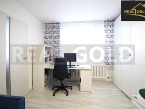 Prodej bytu 3+1, Třebíč, Okružní, 71 m2