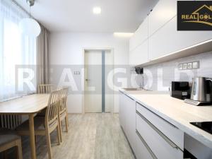 Prodej bytu 3+1, Třebíč, Okružní, 71 m2