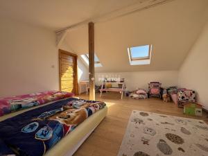 Prodej rodinného domu, Neuměřice, 171 m2