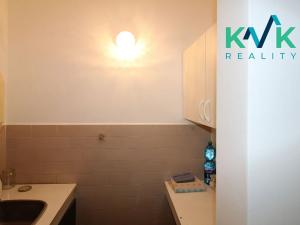 Pronájem kanceláře, Karlovy Vary, K. Čapka, 60 m2