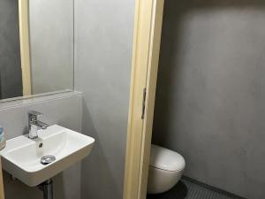 Pronájem bytu 3+kk, Praha - Karlín, Rohanské nábřeží, 121 m2