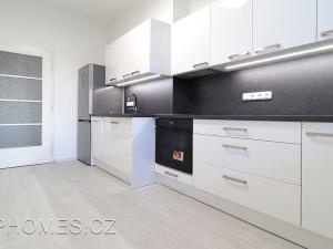 Pronájem bytu 2+1, Praha - Nusle, Petra Rezka, 68 m2