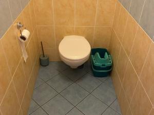 Prodej bytu 2+kk, Praha - Uhříněves, Nové náměstí, 57 m2