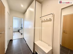 Pronájem bytu 1+1, Kralupy nad Vltavou - Lobeček, Štefánikova, 36 m2