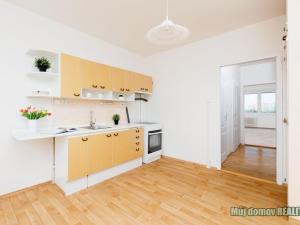 Pronájem bytu 3+1, Praha - Černý Most, Vybíralova, 77 m2