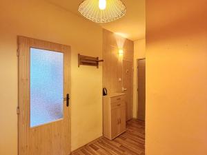 Pronájem bytu 2+1, Liberec - Liberec IV-Perštýn, Kominická, 63 m2